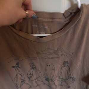American Eagle Brown Graphic Tee Fall Halloween Spooky